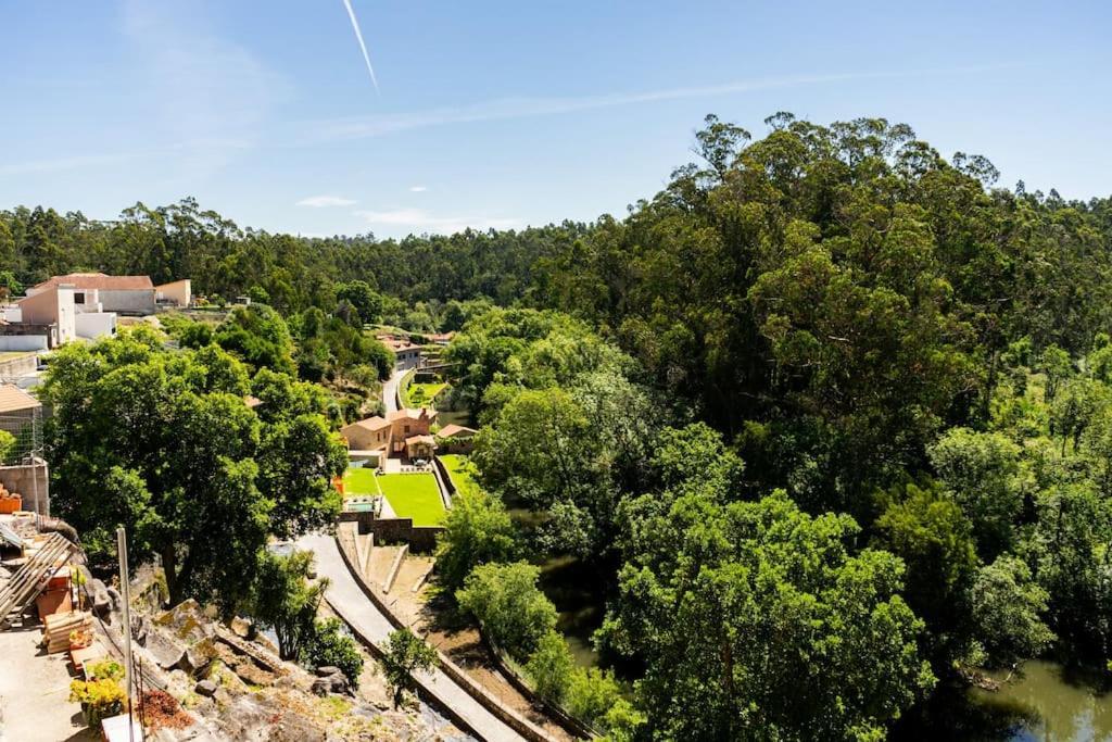 Casa Monte Beira Rio Touguinho Bagian luar foto